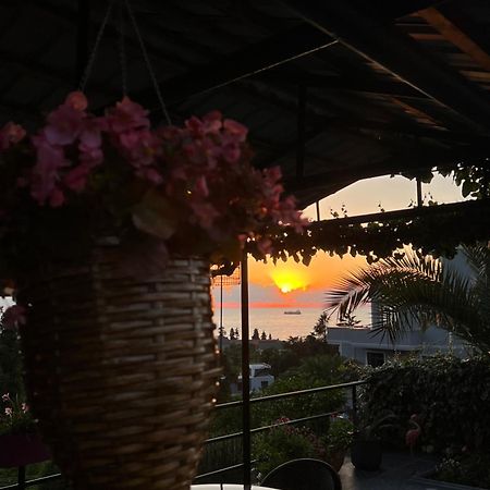 Kemeni Garden Batumi Exterior foto